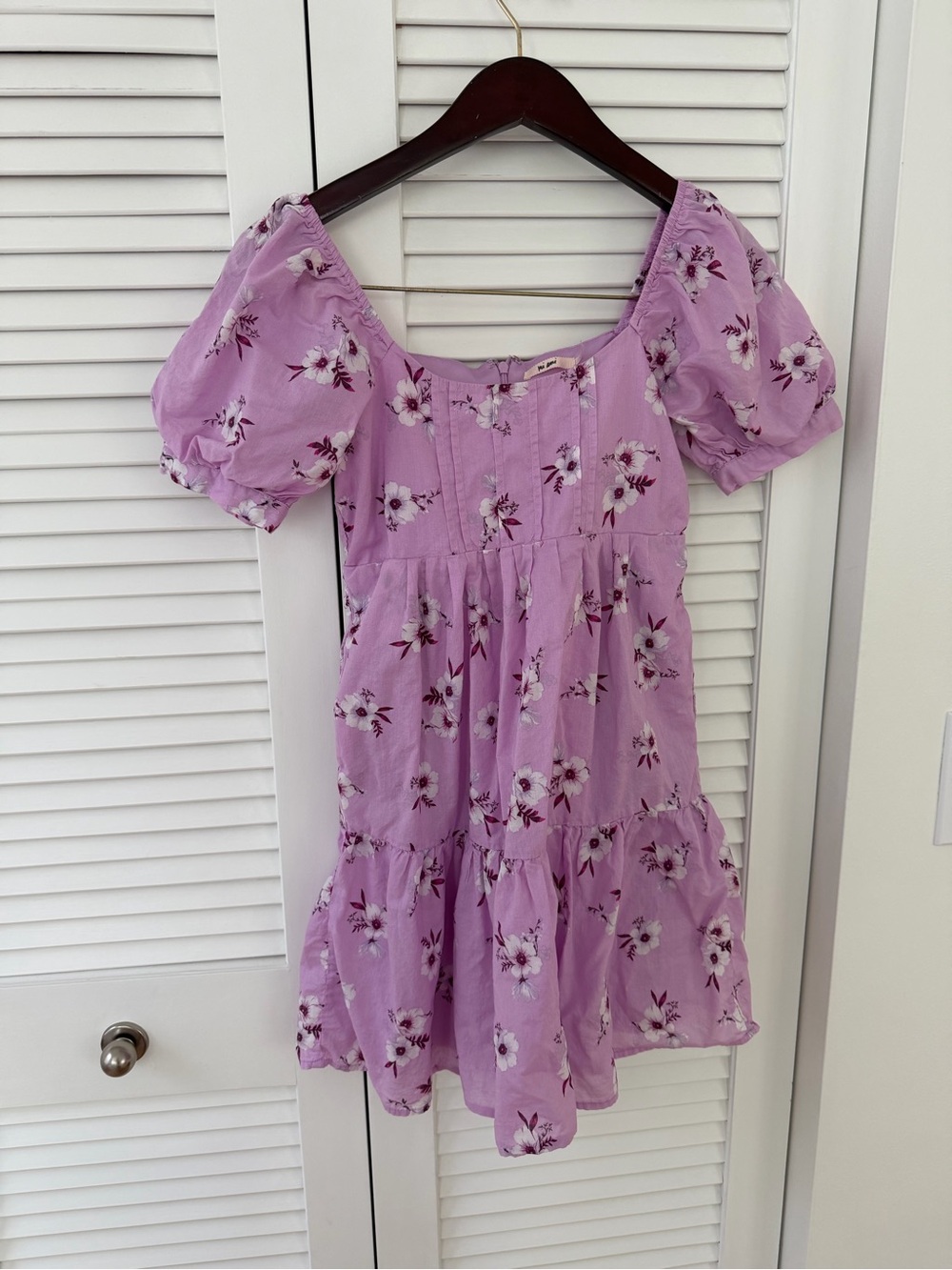 Francesca’s Collection miami Lavender Floral Puff-Sleeve Tiered Dress